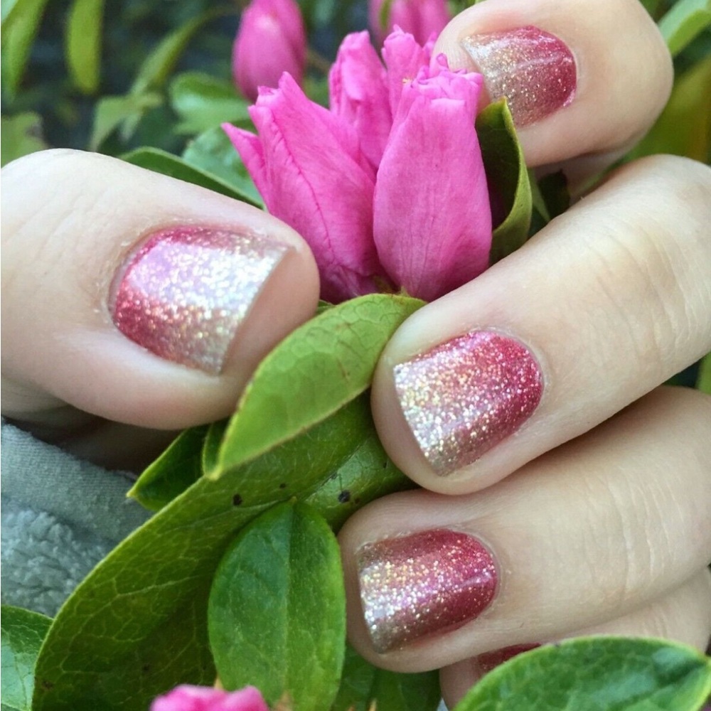 *Retired* Color Street: Coral Bay | Gold Pink Sparkles Glitter Summer Ombre - Picture 13 of 16